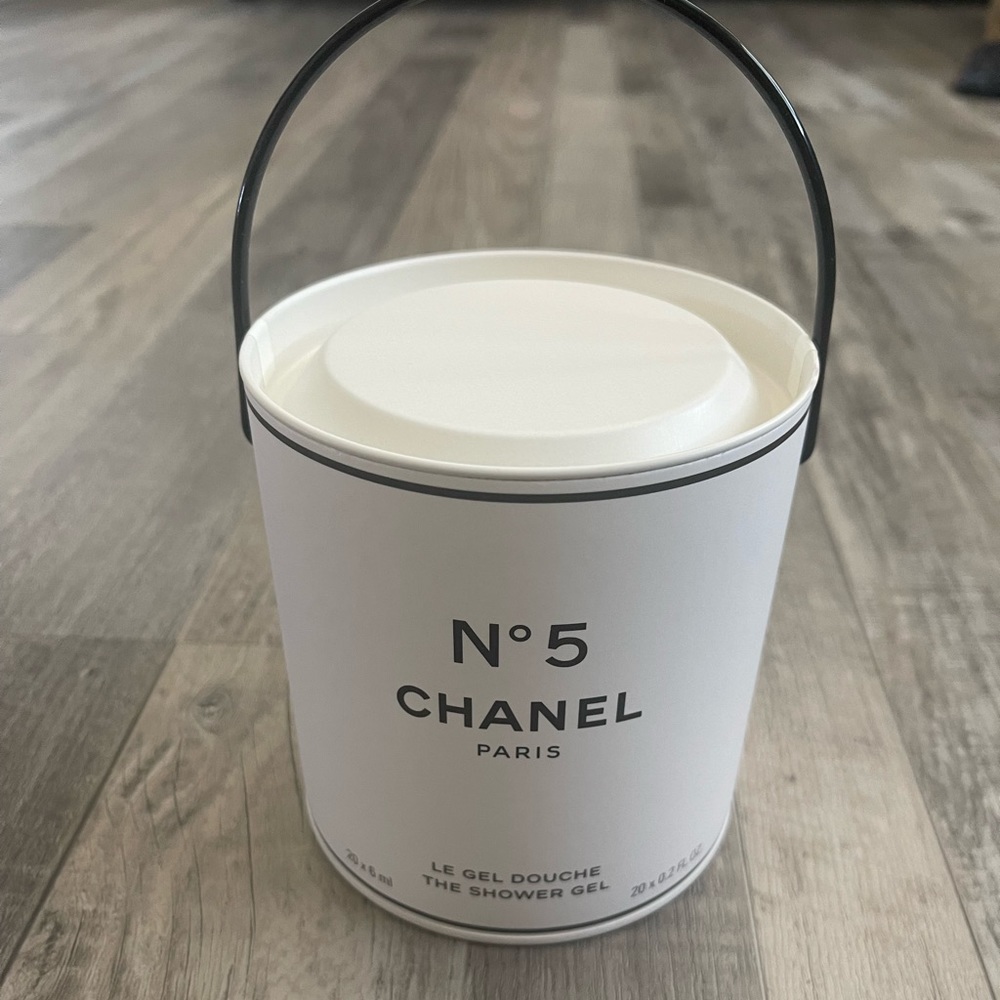 No 5 shower gel